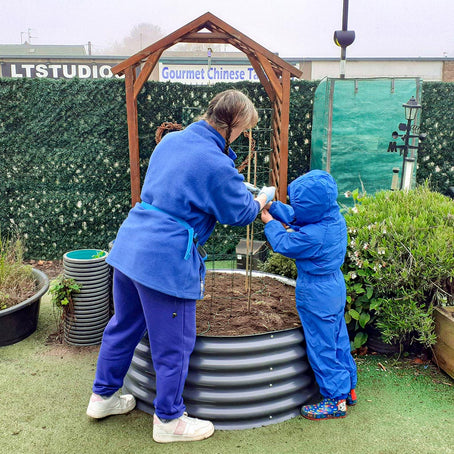 all year-round plants for round raised beds-Vegega