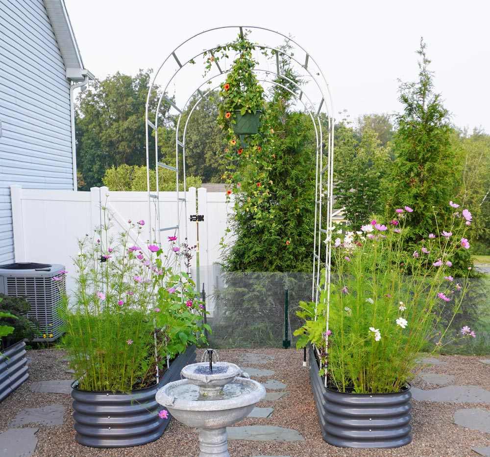 arched-trellis-Vegega