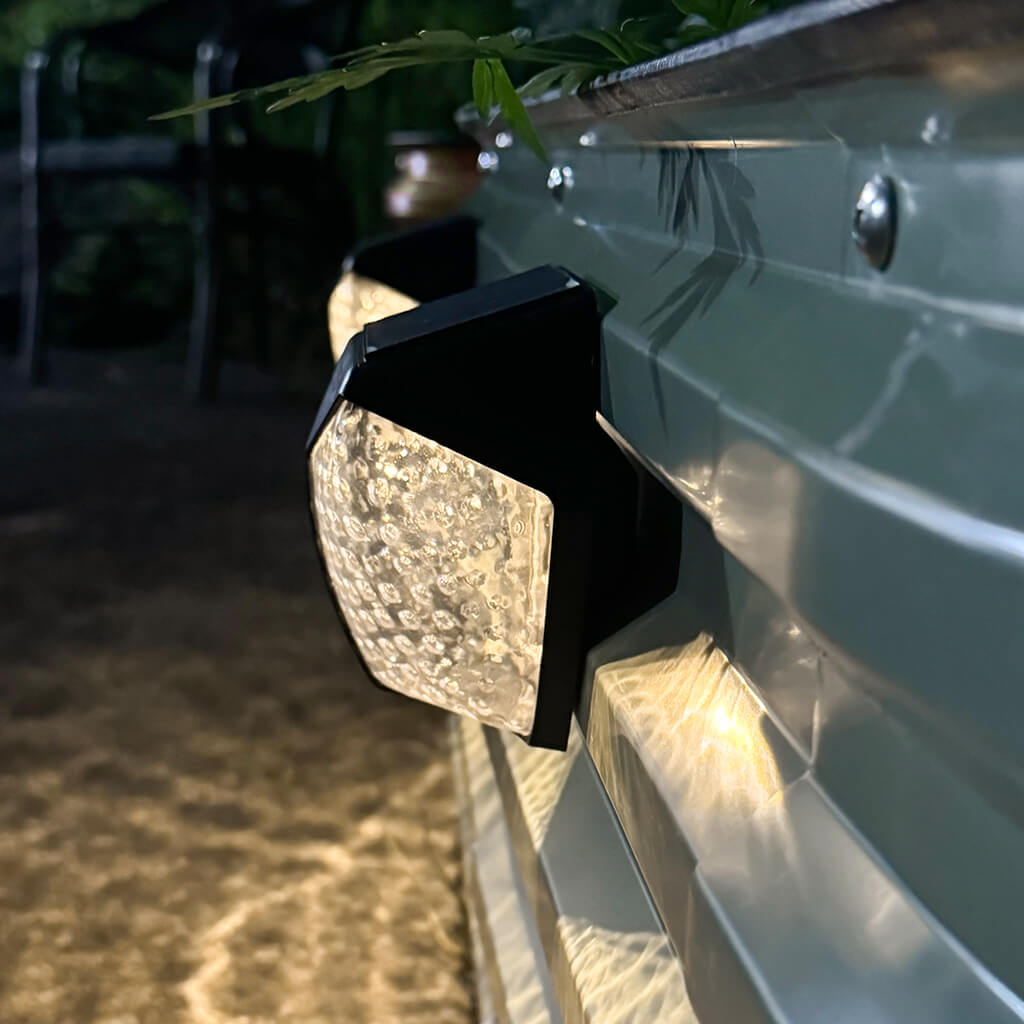 Solar Magnetic Light | Auto On/Off & Waterproof