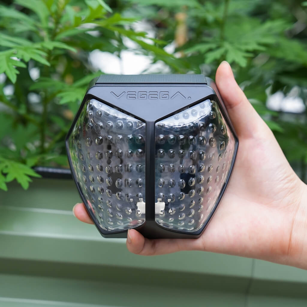 Solar Magnetic Light | Auto On/Off & Waterproof