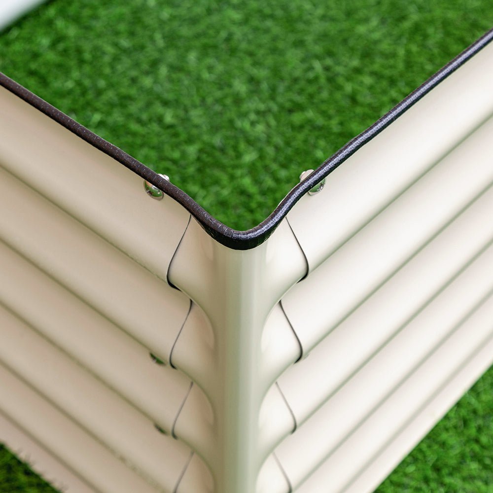 corner-details-of-17-inch-tall-rectangle-L-shaped-raised-garden-bed-Vegega