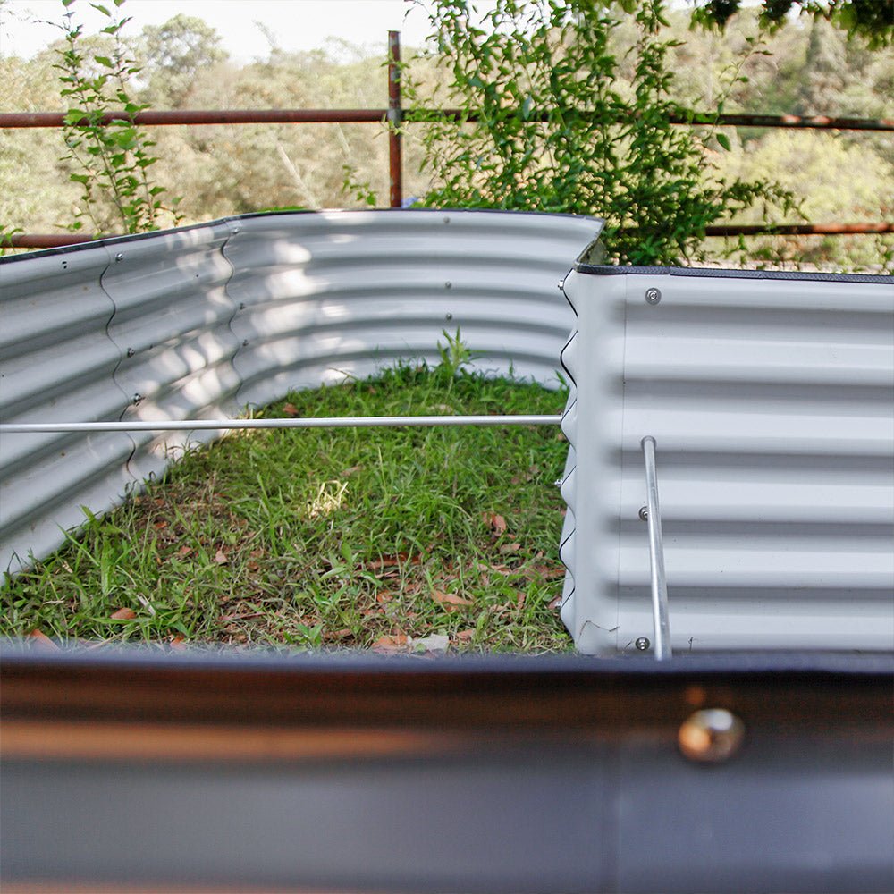 Support rods installed on the metal raised garden beds-Vegega